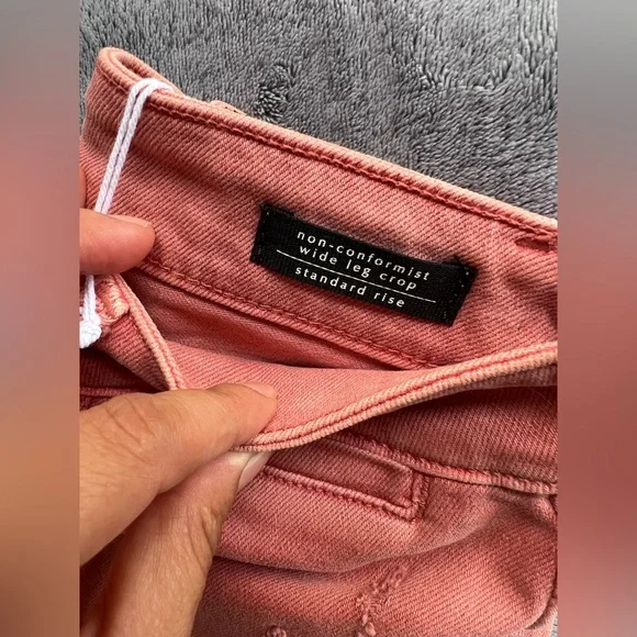 NWT. Sanctuary/ Anthropologie Non- conformist wide leg crop - Picture 5 of 8